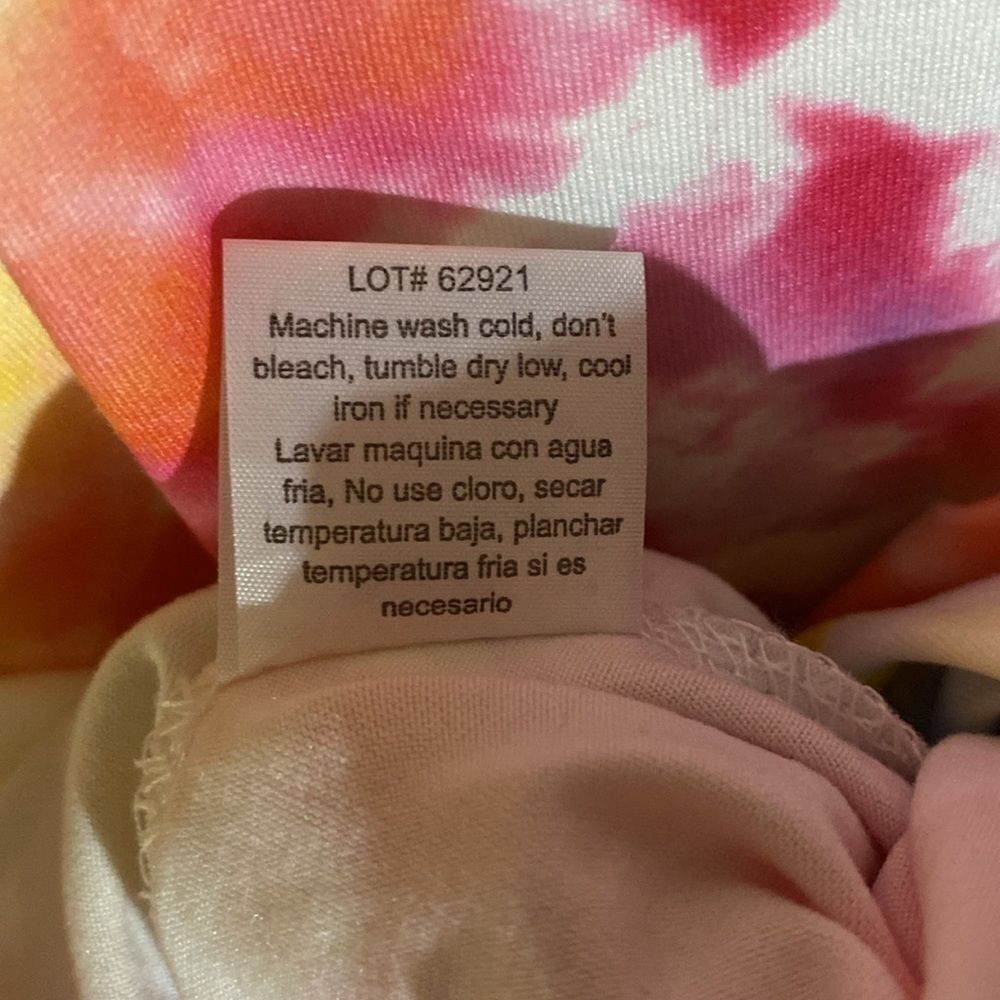 Poof Juniors Tie Dye Long Sleeve Top NWT - Picture 6 of 7